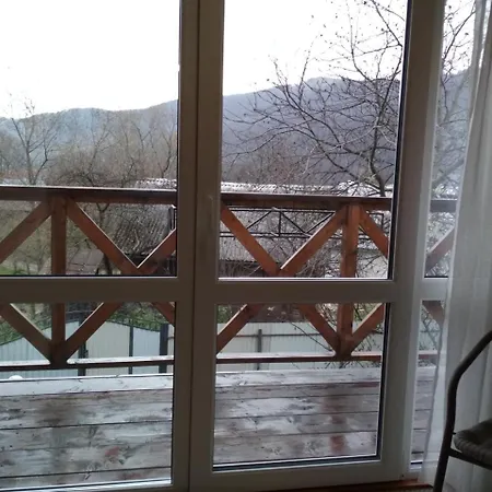 U Dida Grytsya بيت خشبي